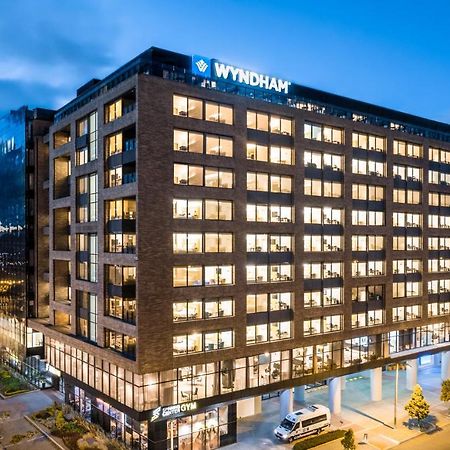 ホテル ウィンダム ボゴタ エクステリア 写真 Wyndham Grand Vilnius