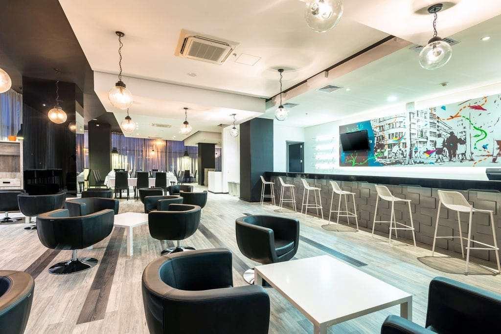 ホテル ウィンダム ボゴタ エクステリア 写真 The lounge at the airport