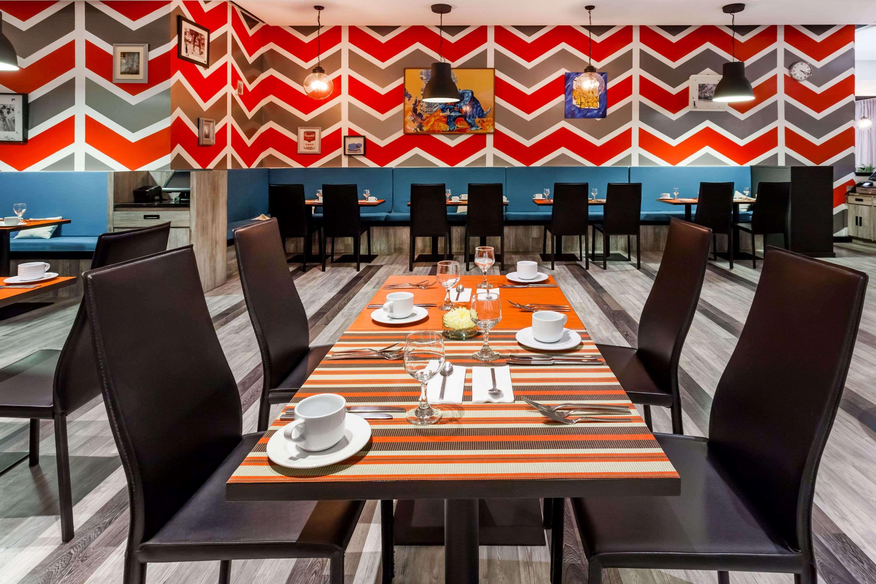 ホテル ウィンダム ボゴタ エクステリア 写真 The interior of the restaurant