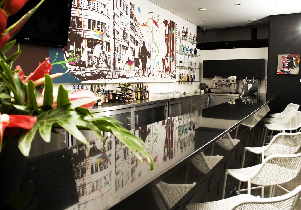 ホテル ウィンダム ボゴタ エクステリア 写真 The bar at the 2008 Olympics