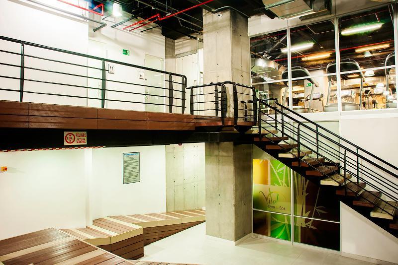 ホテル ウィンダム ボゴタ エクステリア 写真 Interior of the library